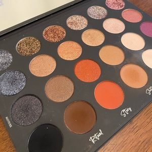Tati Beauty textured neutrals palette